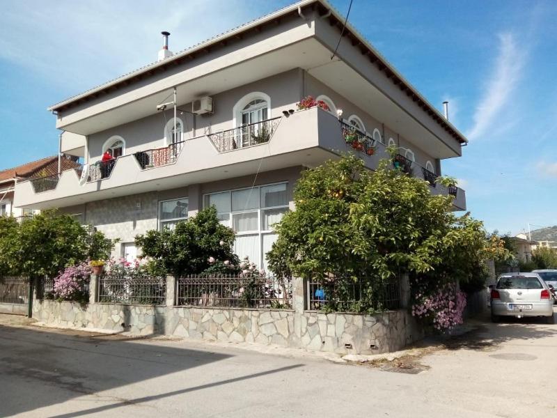 Vonitsa Loft Apartment 1 エクステリア 写真