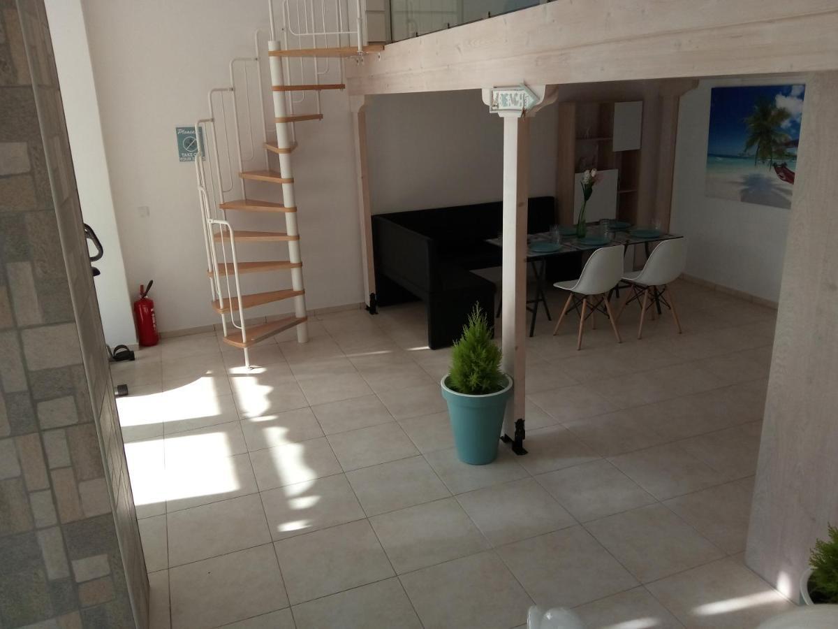 Vonitsa Loft Apartment 1 エクステリア 写真